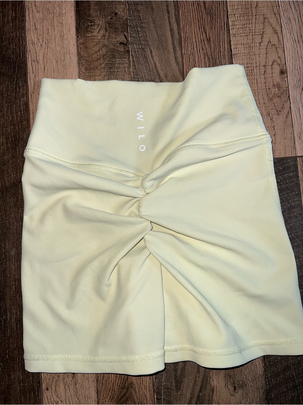 Wilo Women's High-Rise Yellow Bike Shorts